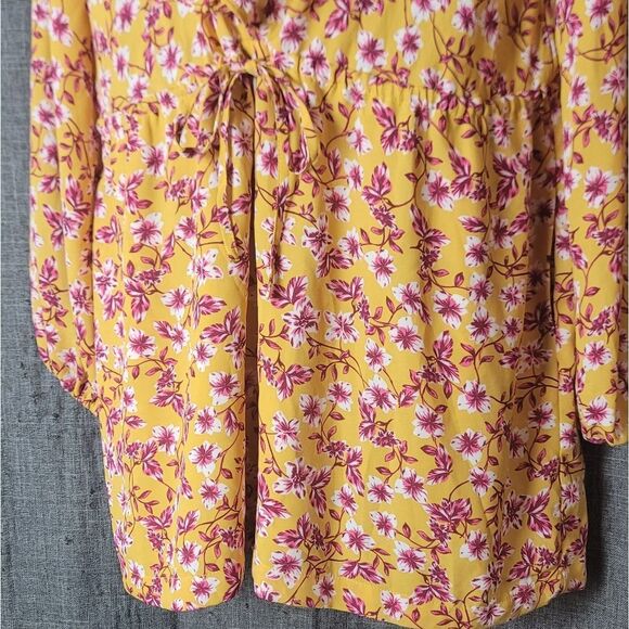 EXPRESS x Rocky Barnes Floral Romper - Picture 2 of 13